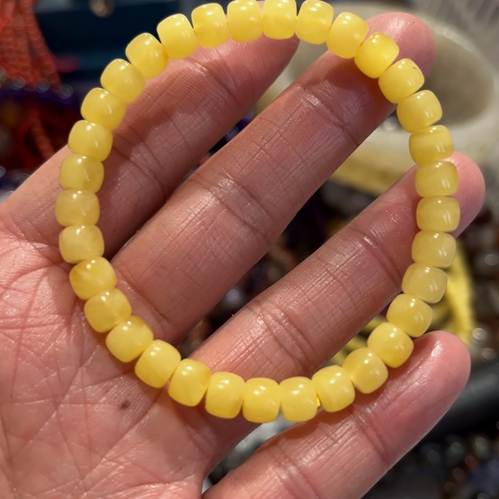 琥珀未镶嵌手链蜜蜡
