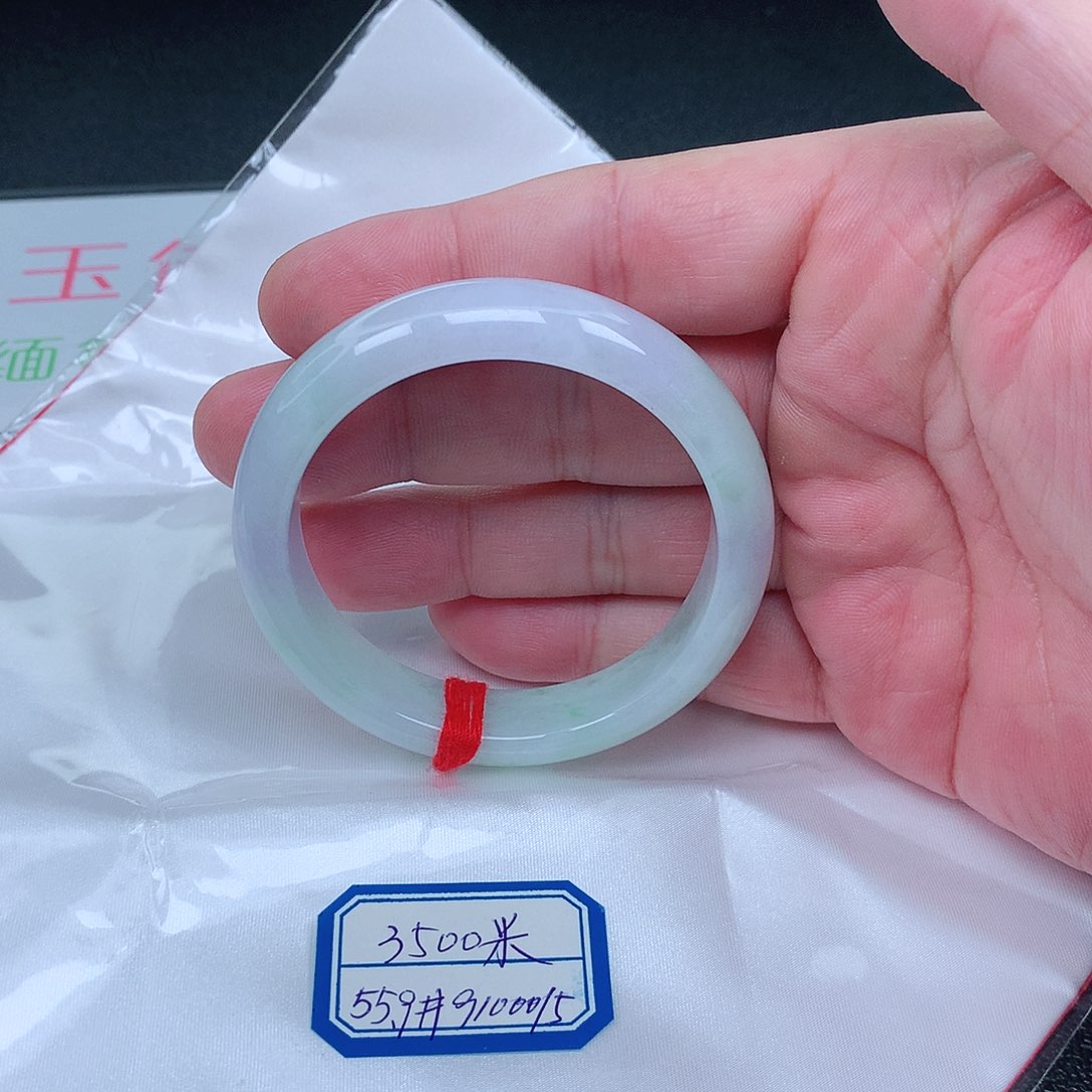 翡翠手镯未镶嵌55.9！