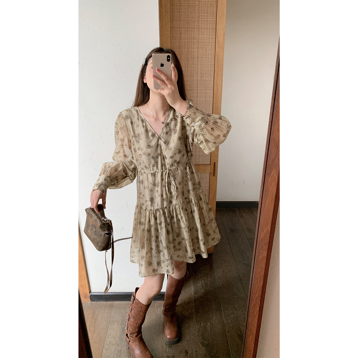 米花家 【森里画报】v领泡泡袖印花连衣裙女夏季高级感小个子裙子