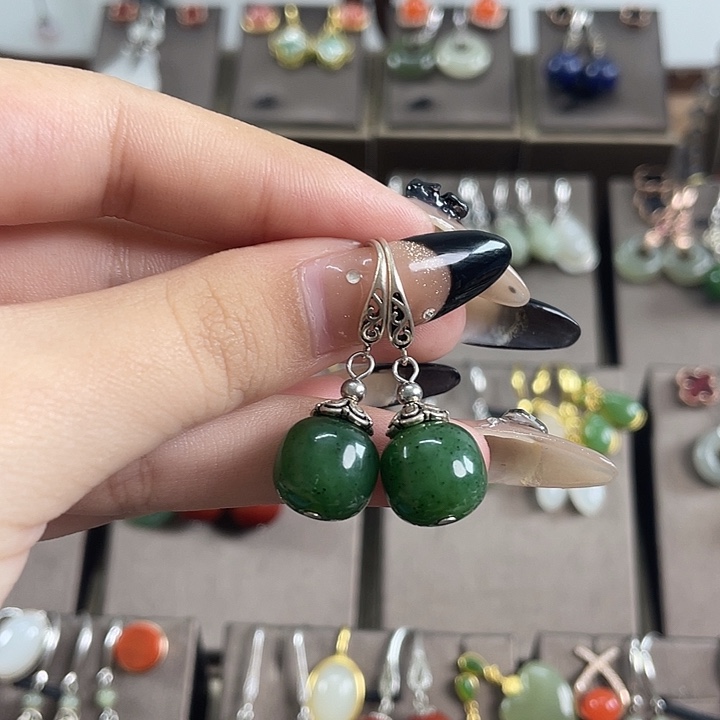 和田玉（碧玉）银S925镶嵌耳饰12左右