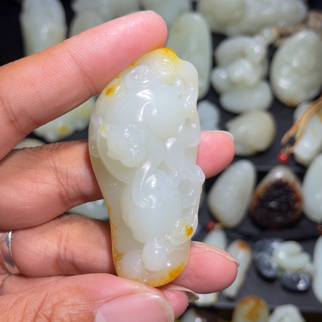 和田玉颈饰未镶嵌用****9