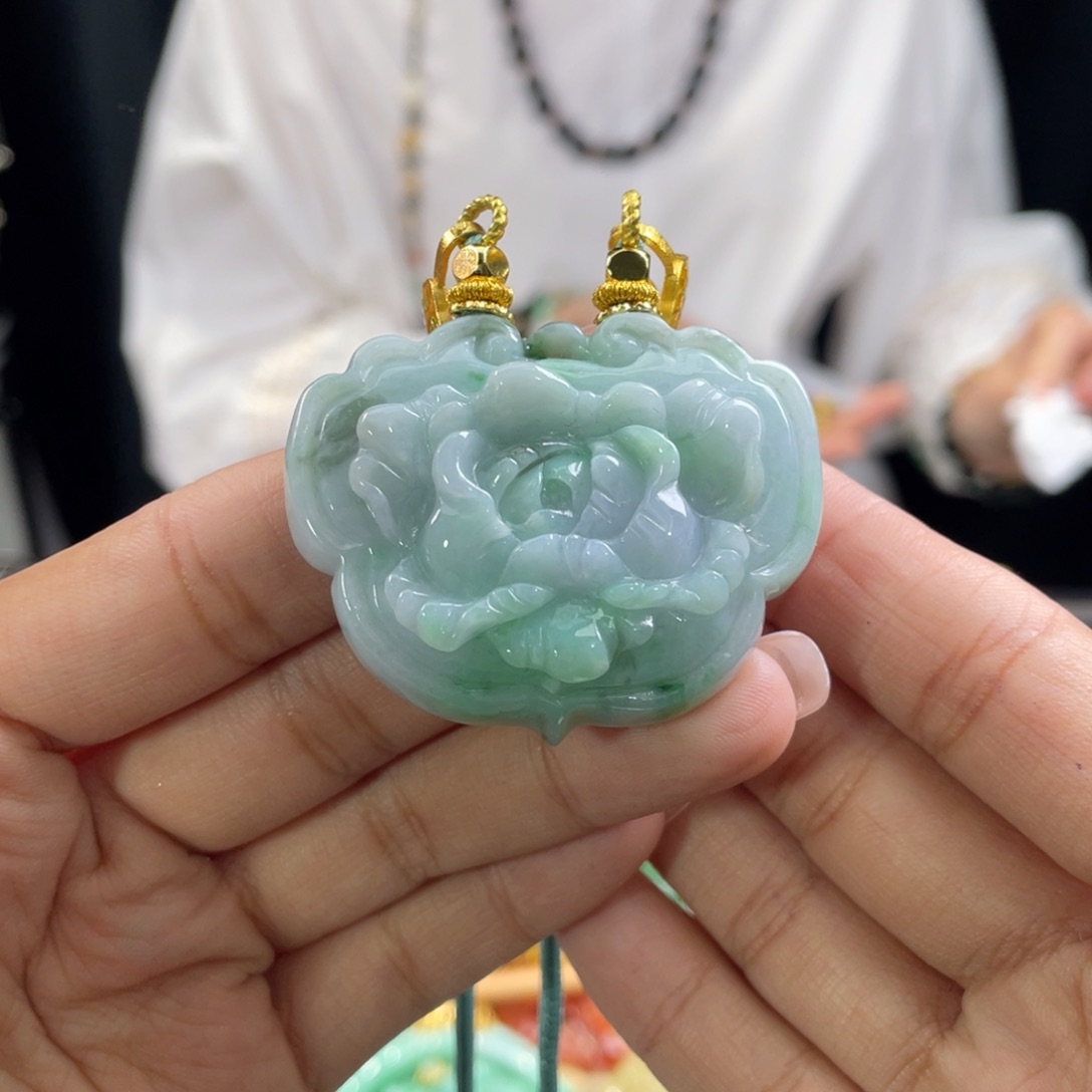 翡翠颈饰未镶嵌代编织