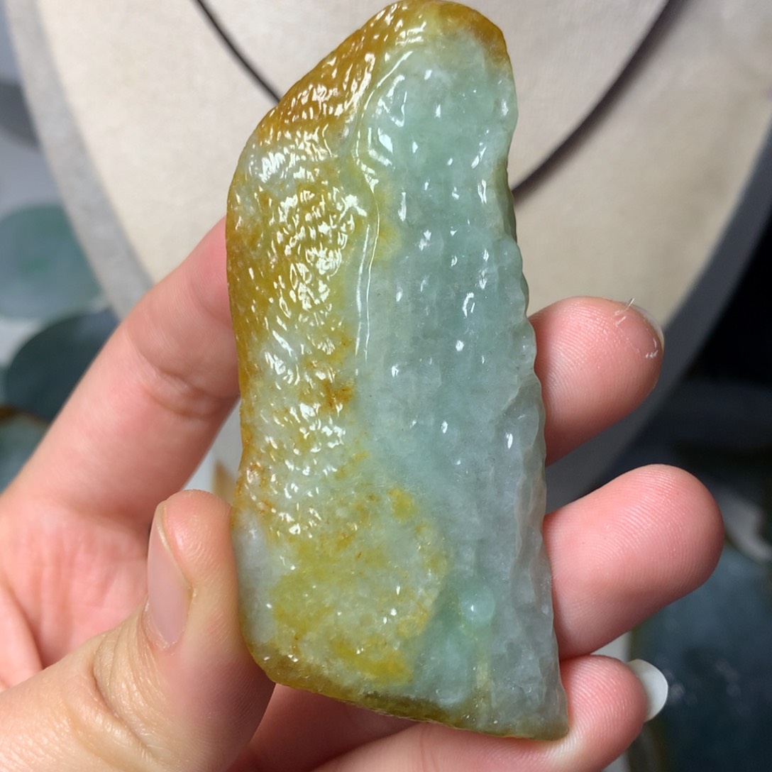 翡翠颈饰未镶嵌吊坠