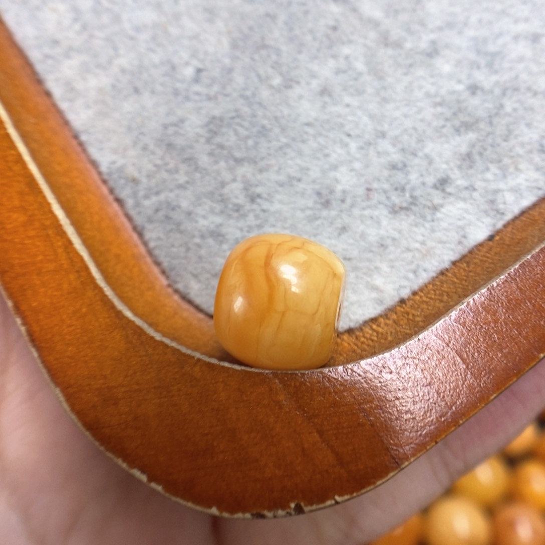 蜜蜡裸石未镶嵌海*蜜蜡裸珠