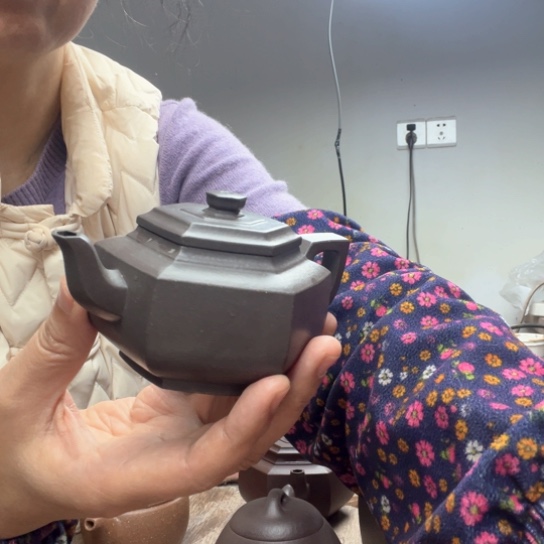 紫砂茶壶天***丝六方雪华