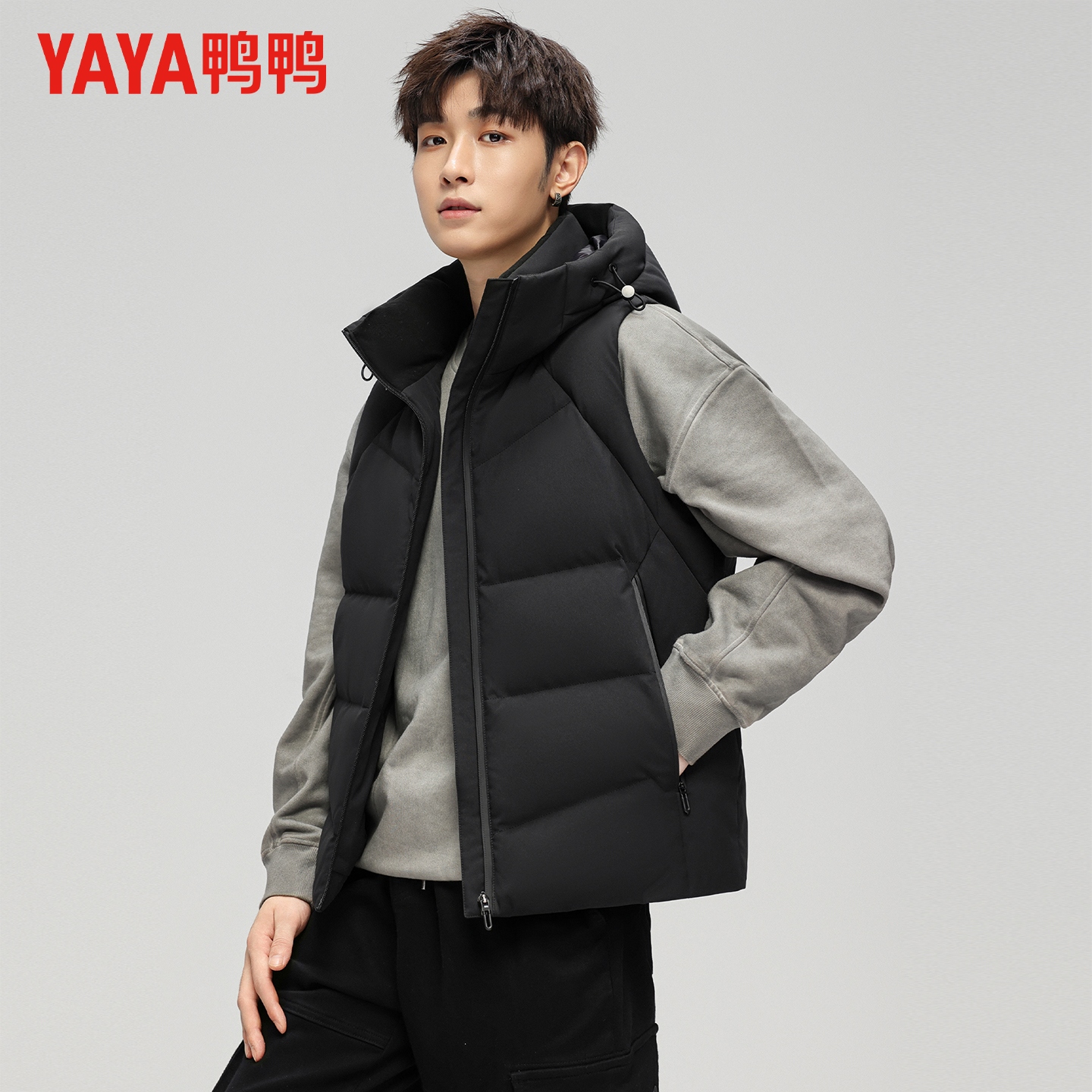 鸭鸭羽绒服马甲男女同款2025年冬连帽新款百搭宽松保暖羽绒服外套