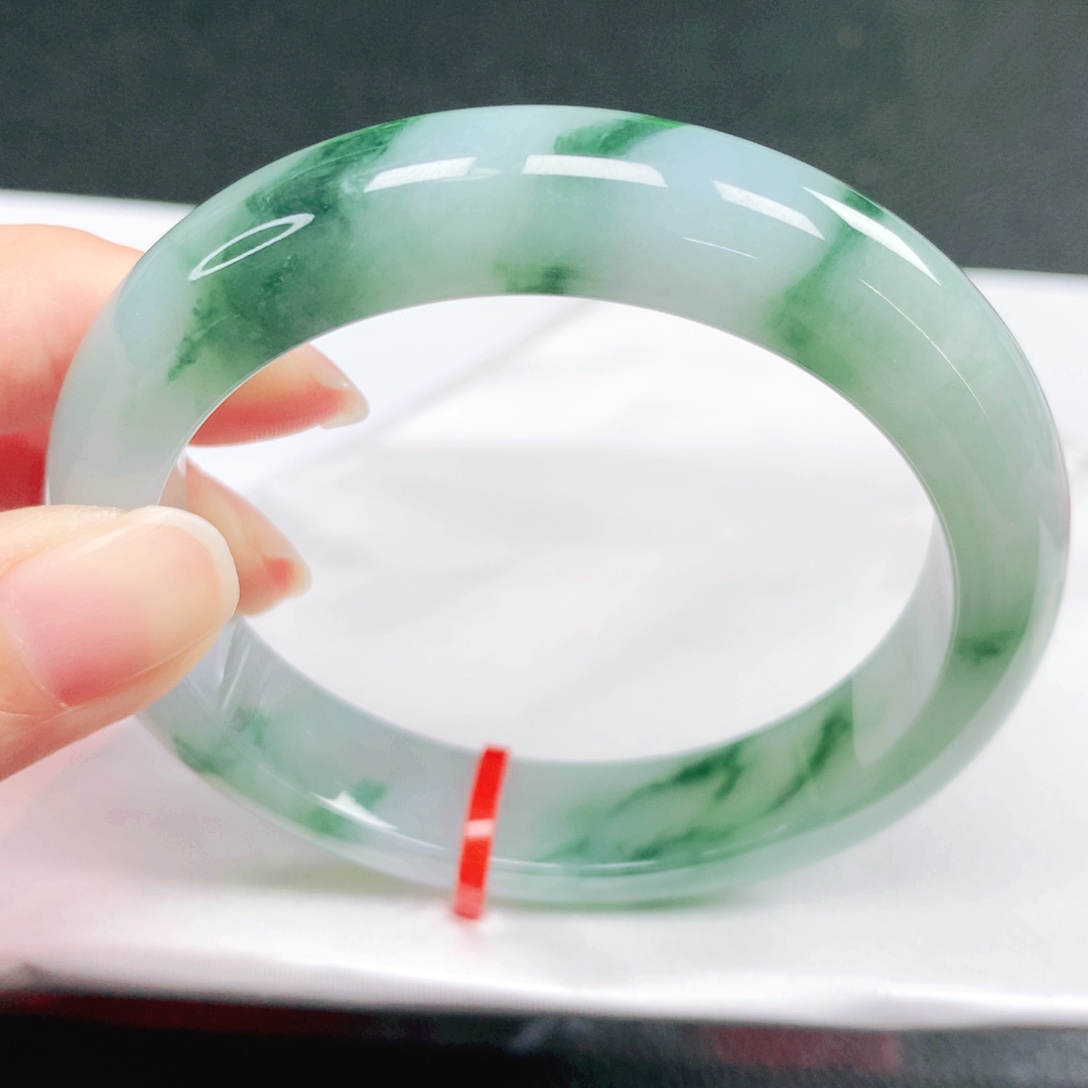 翡翠未镶嵌手镯58圈