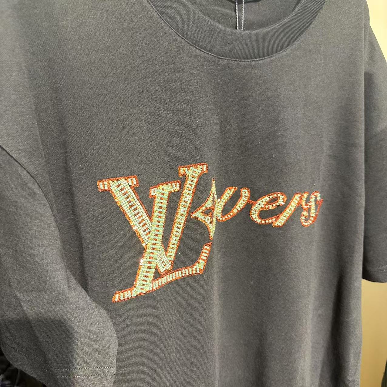 99新 LouisVuitton/路易威登 彩色串珠T恤 301