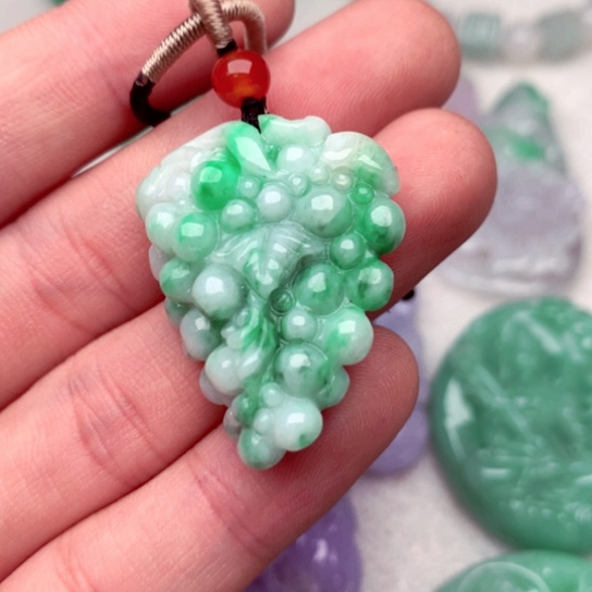 翡翠吊坠(不含链)未镶嵌