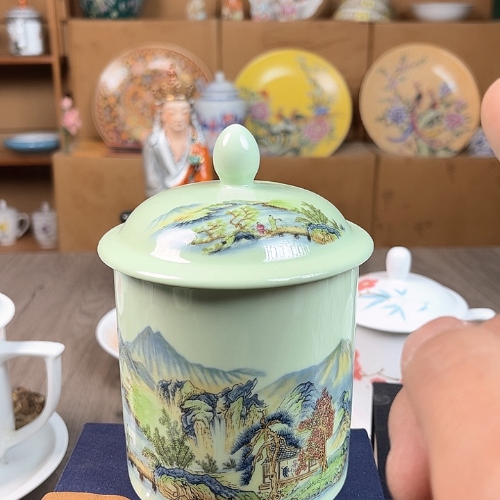 景德镇陶瓷摆件107