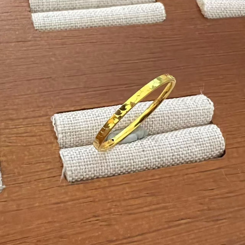 克重0.57 14号 碎冰冰戒指 足金999