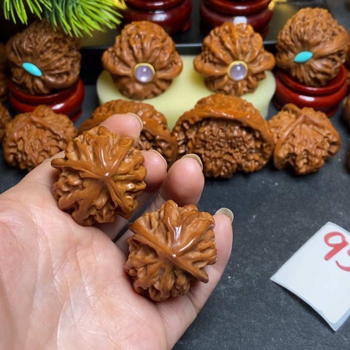 文玩核桃把件小*卜31三棱95