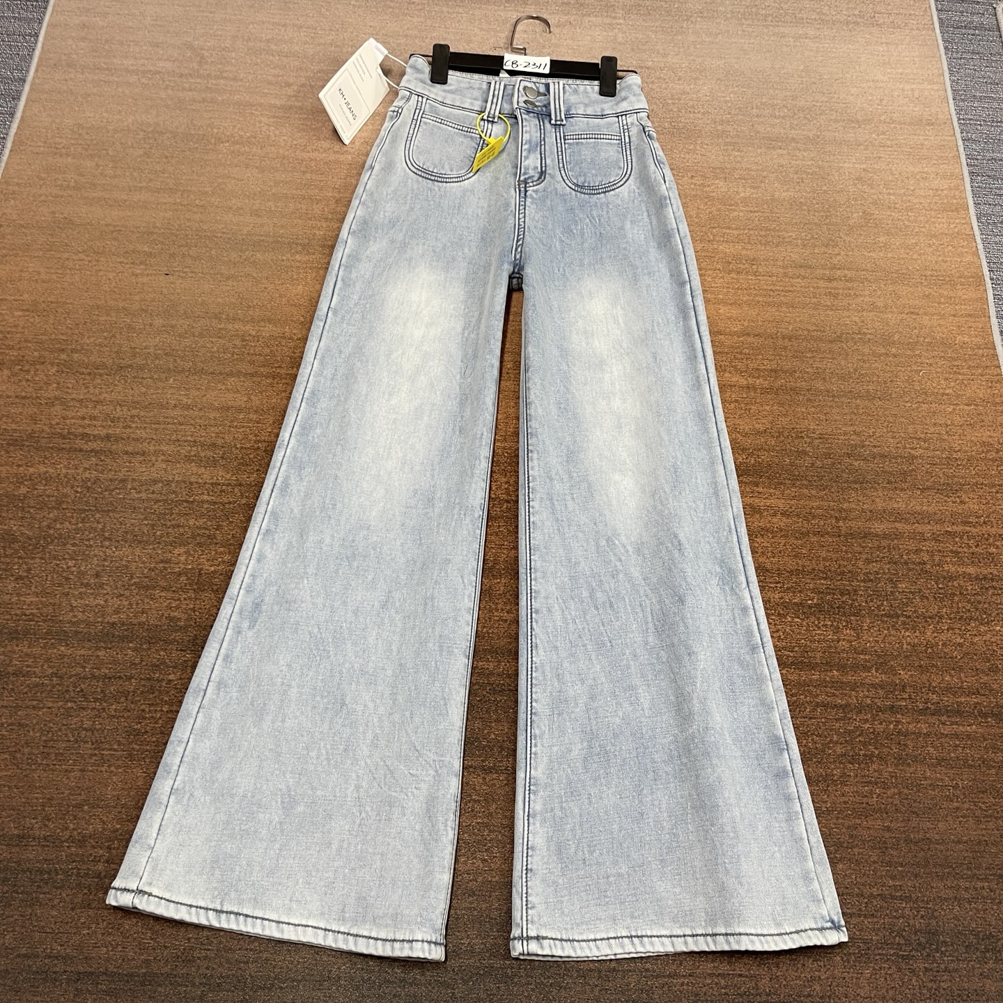 #C8-2311 加绒-厚绒 浅蓝2扣高腰不贴腿喇叭女裤 高弹