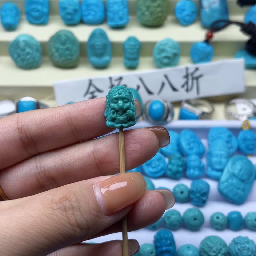 绿松石雕刻未镶嵌