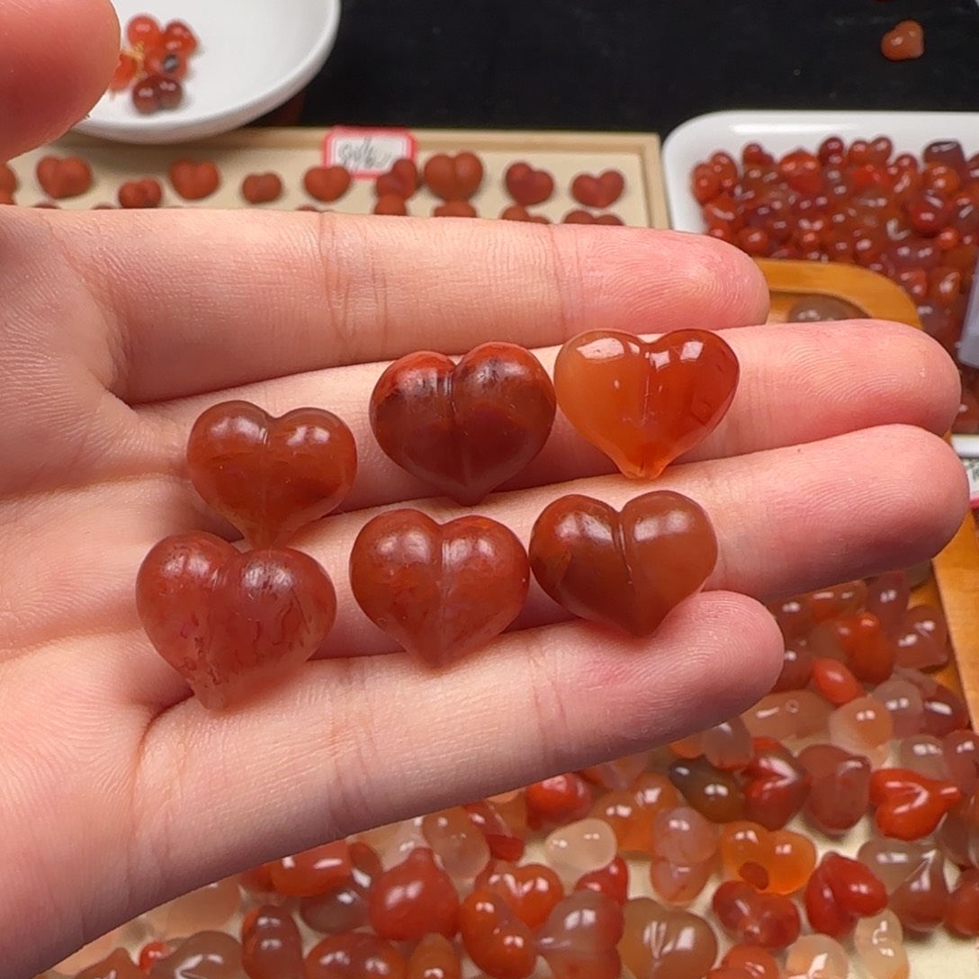 可***沫南红玛瑙未镶嵌挂件