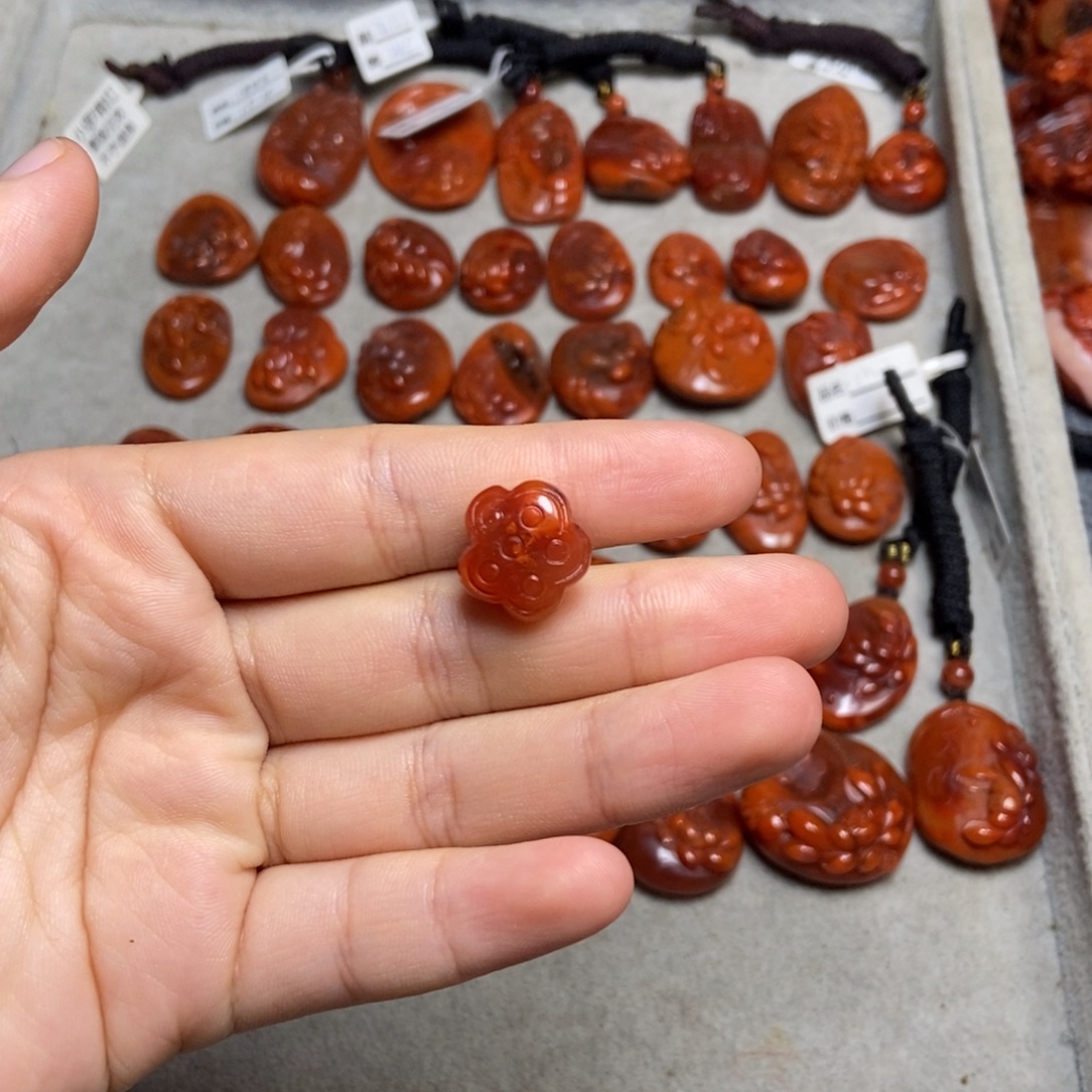 虫***飞南红玛瑙未镶嵌吊坠(不含链)