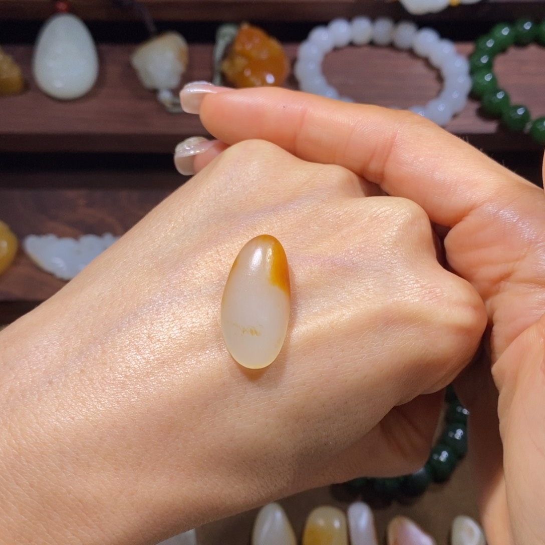 和田玉手链未镶嵌飞*