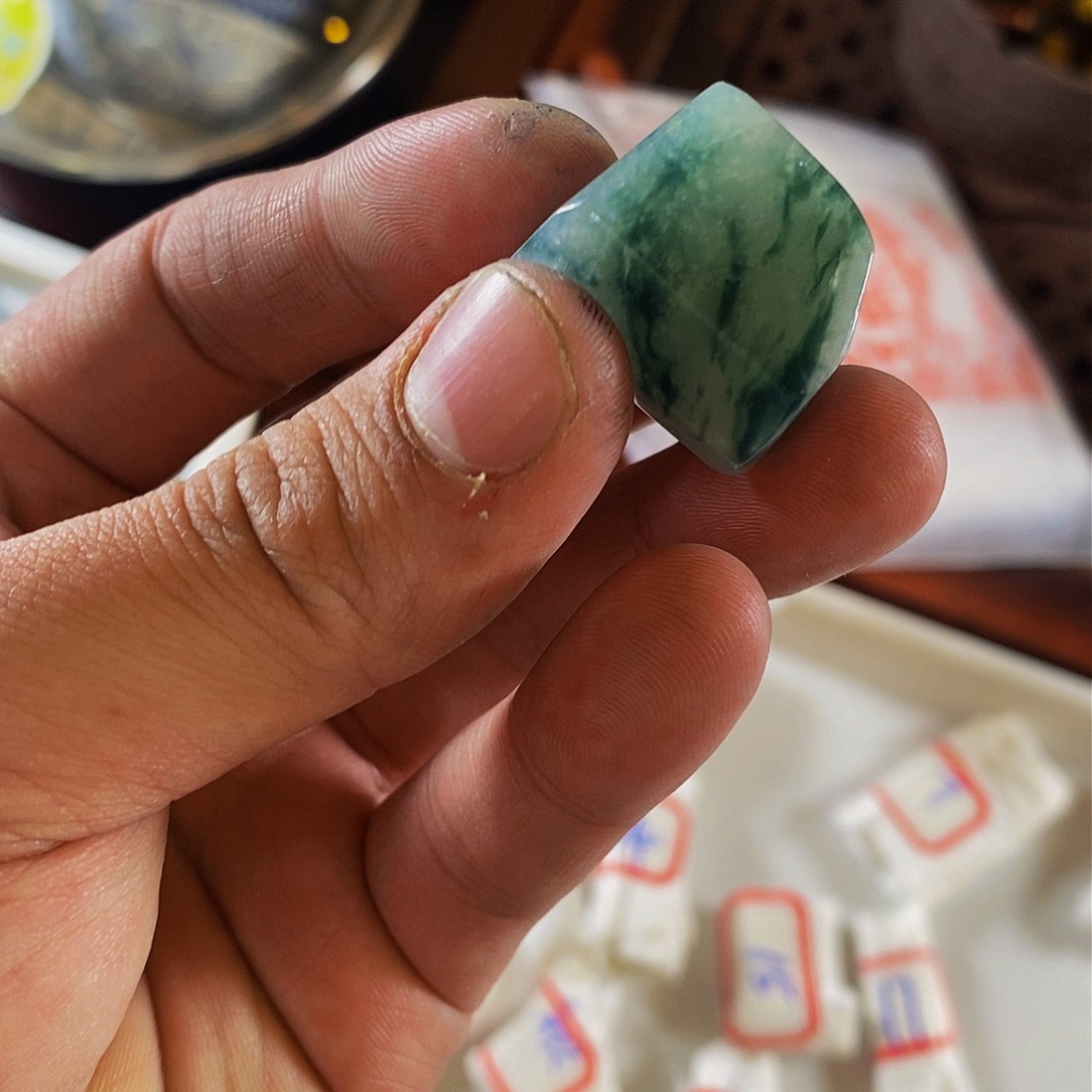 【闪购商品】定制翡翠未镶嵌正*乾定制