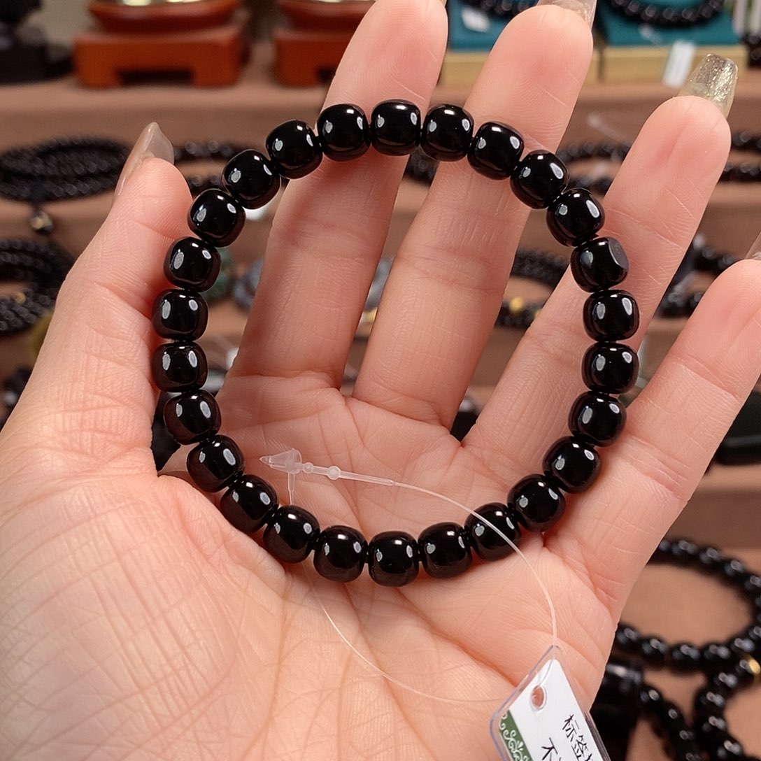 人***。和田玉未镶嵌手链8