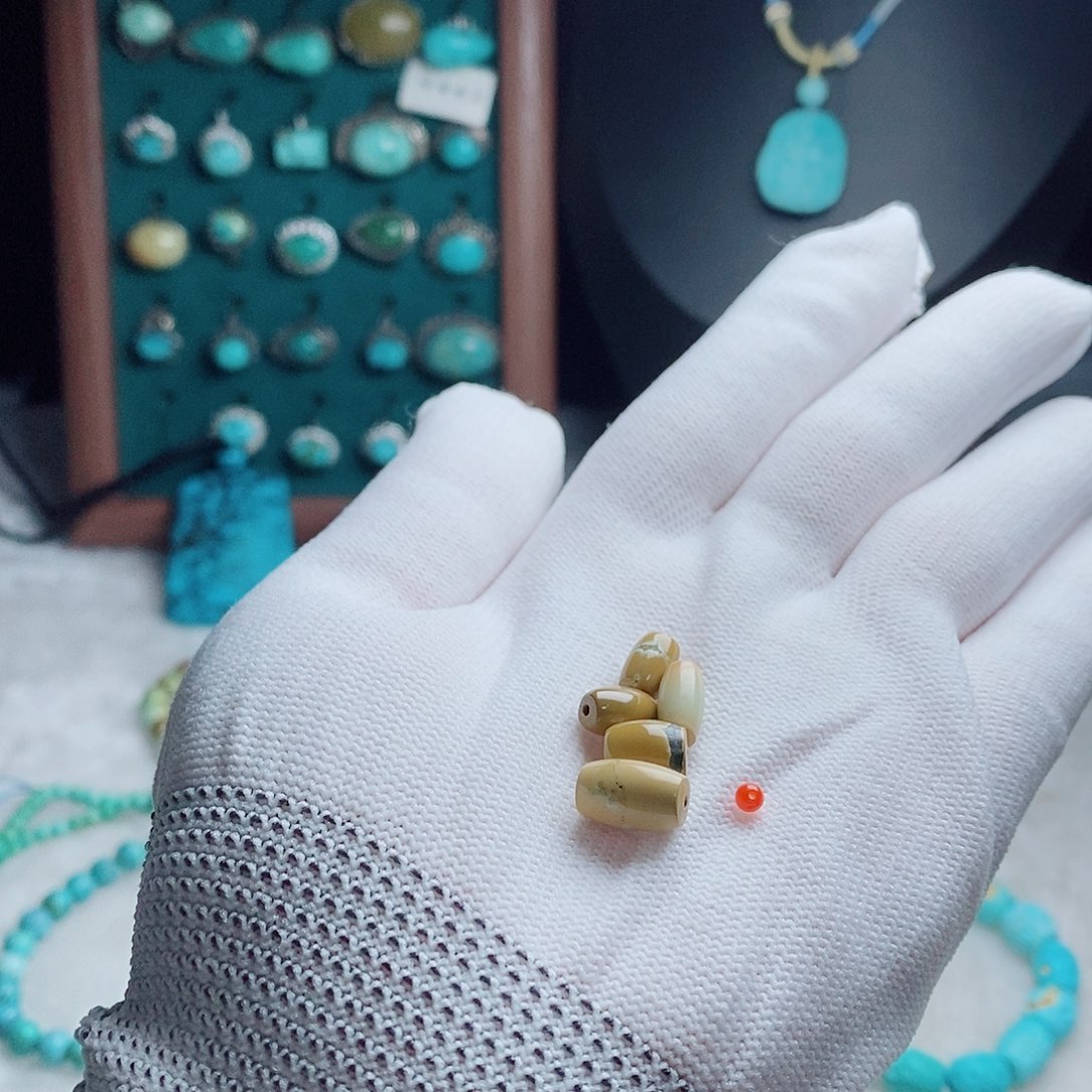 未镶嵌南红玛瑙珠宝奇石