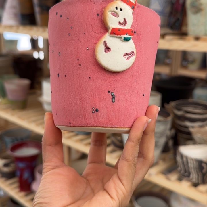 瑶***景德镇桌面陶瓷花盆