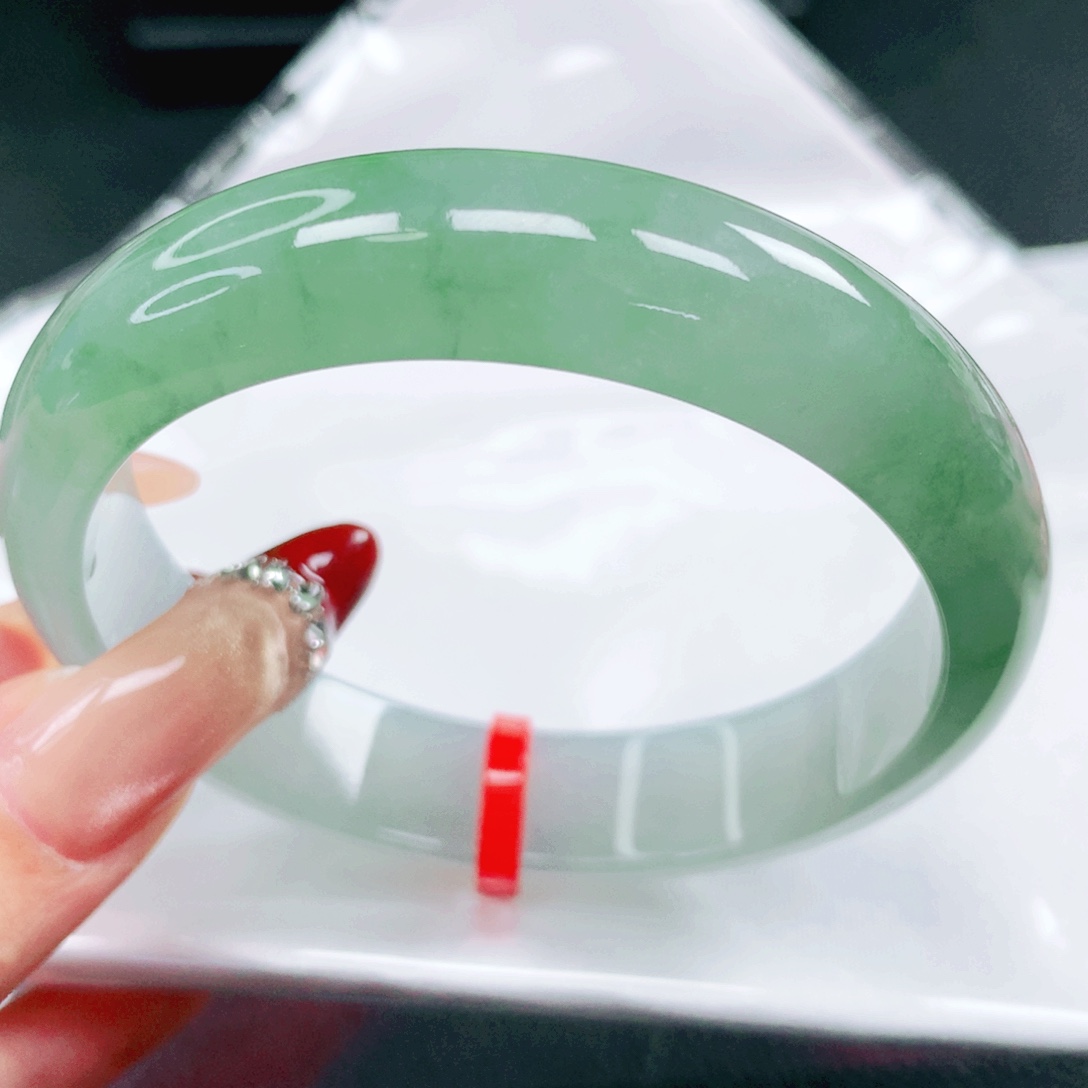 翡翠未镶嵌手镯58