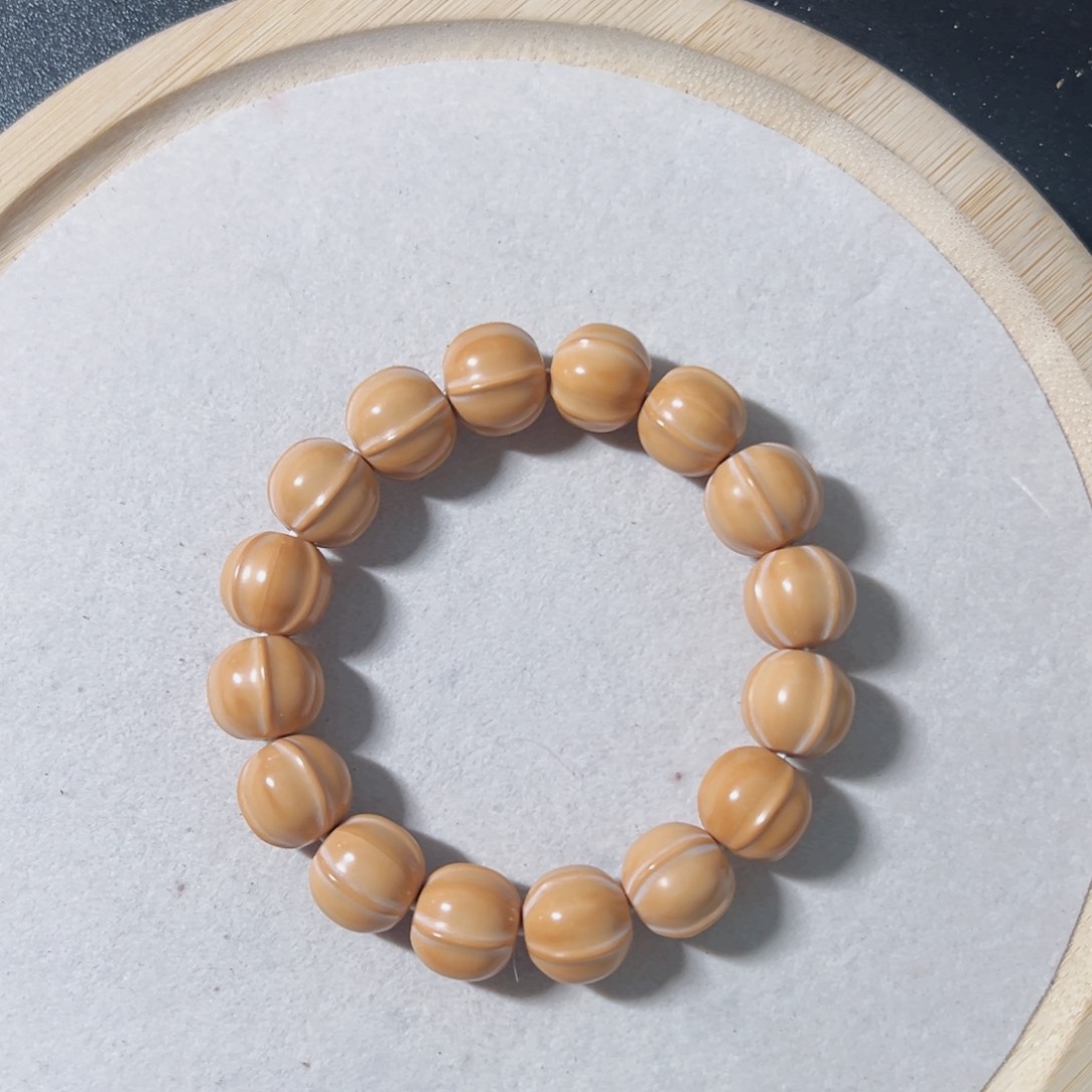 猴头核桃手串鲨鱼背