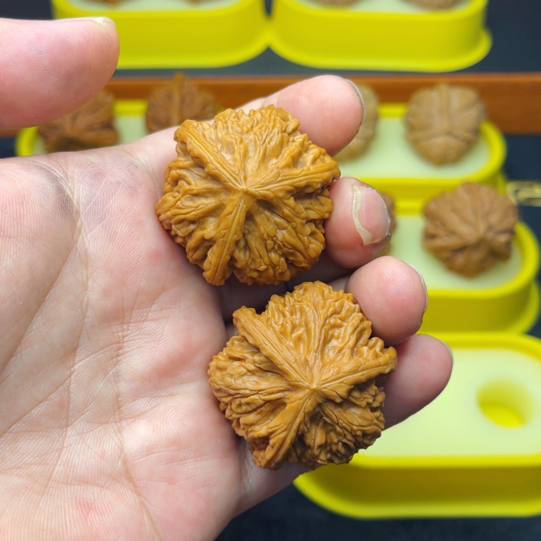 核桃手串/手链玉龙粗筋40+正奔