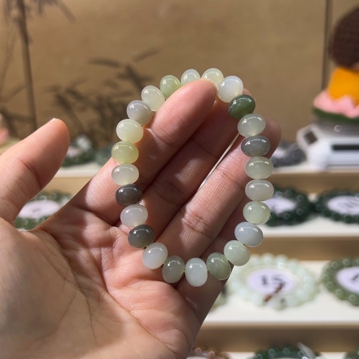 和田玉未镶嵌手串