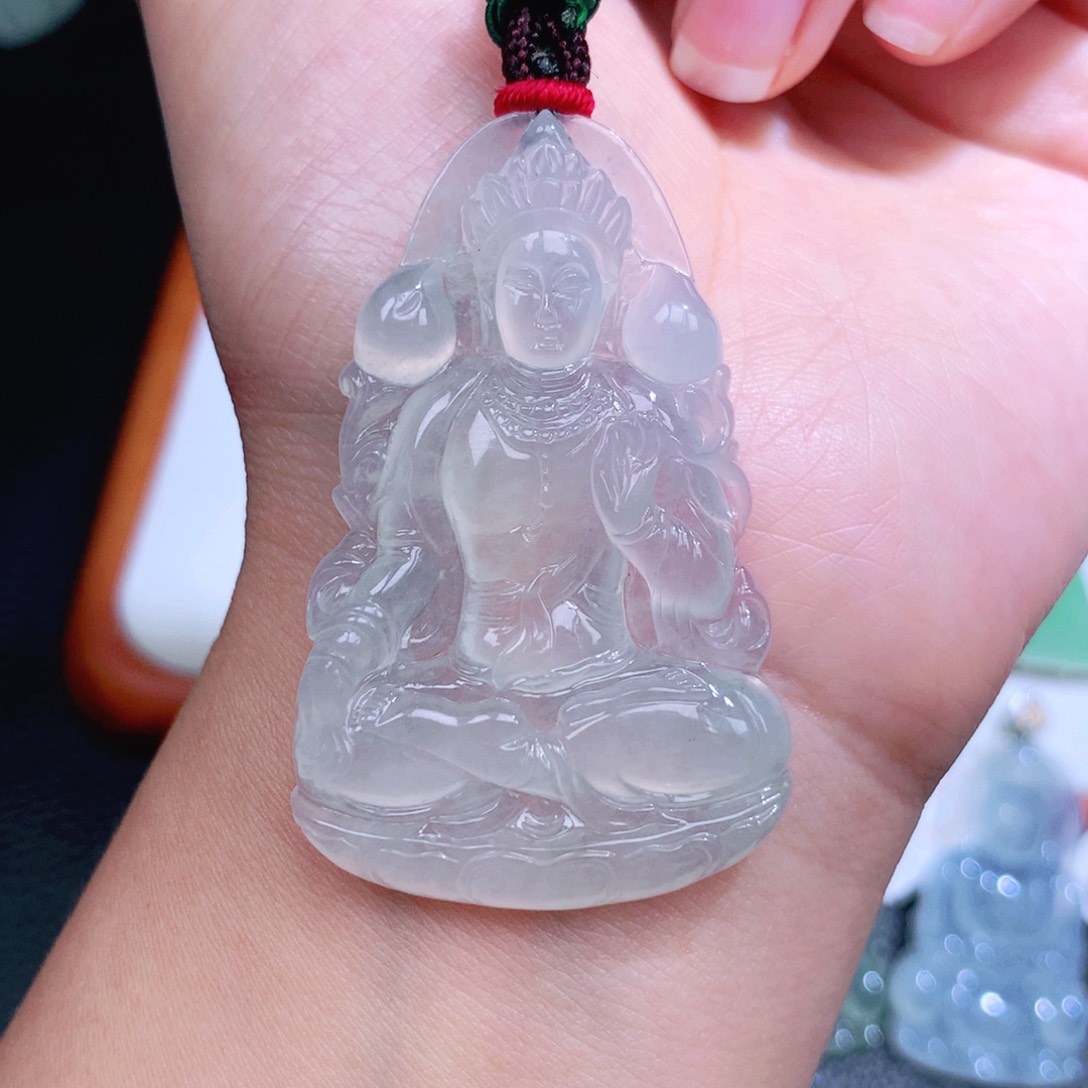 翡翠未镶嵌颈饰渡母