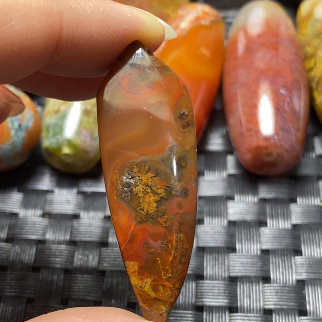 玛瑙/玉髓颈饰未镶嵌