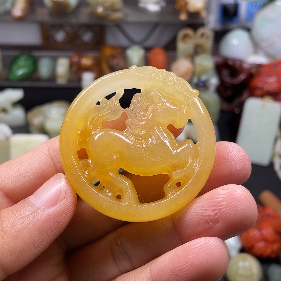 和田玉（糖玉）未镶嵌颈饰