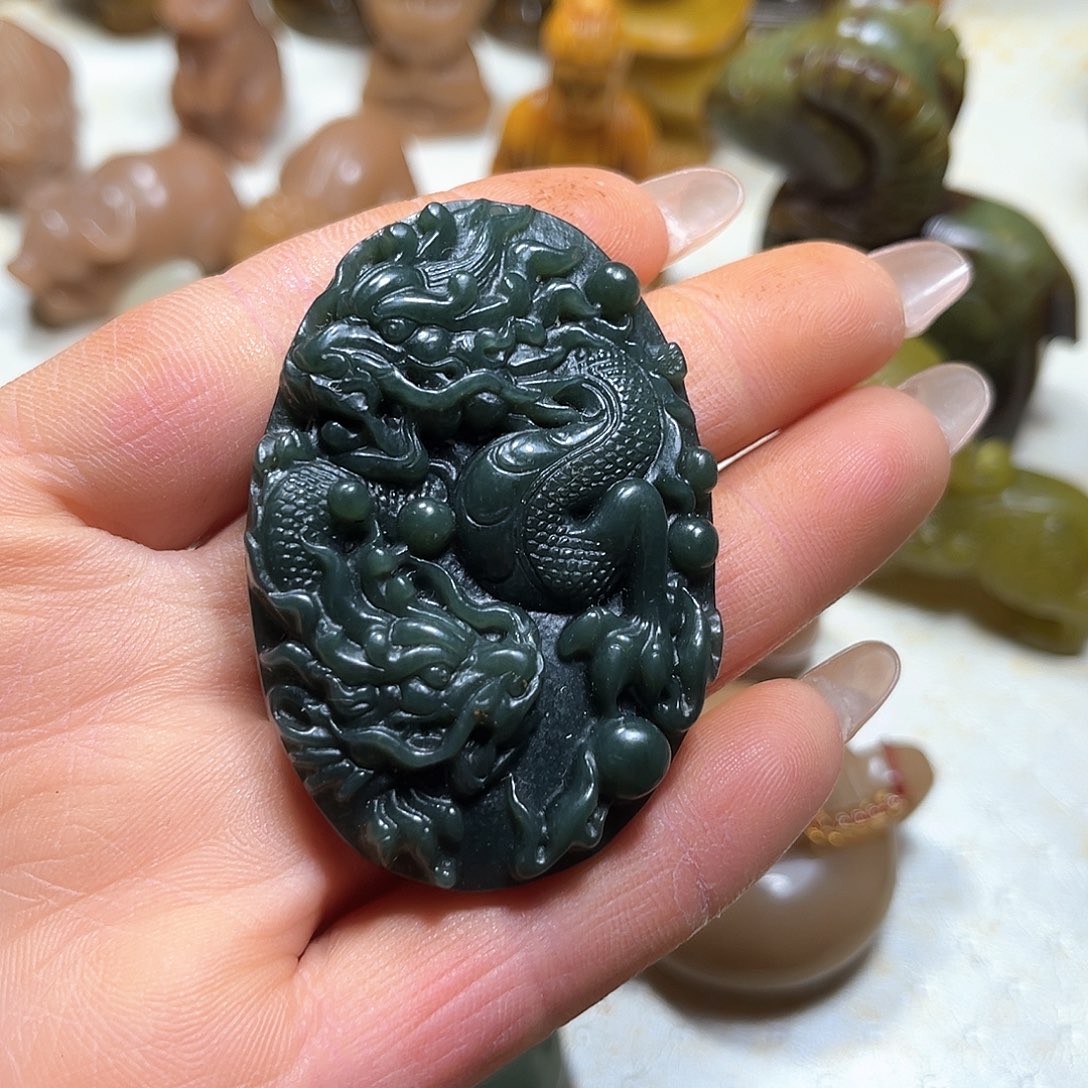 白玉菩提吊坠白玉菩提吊坠