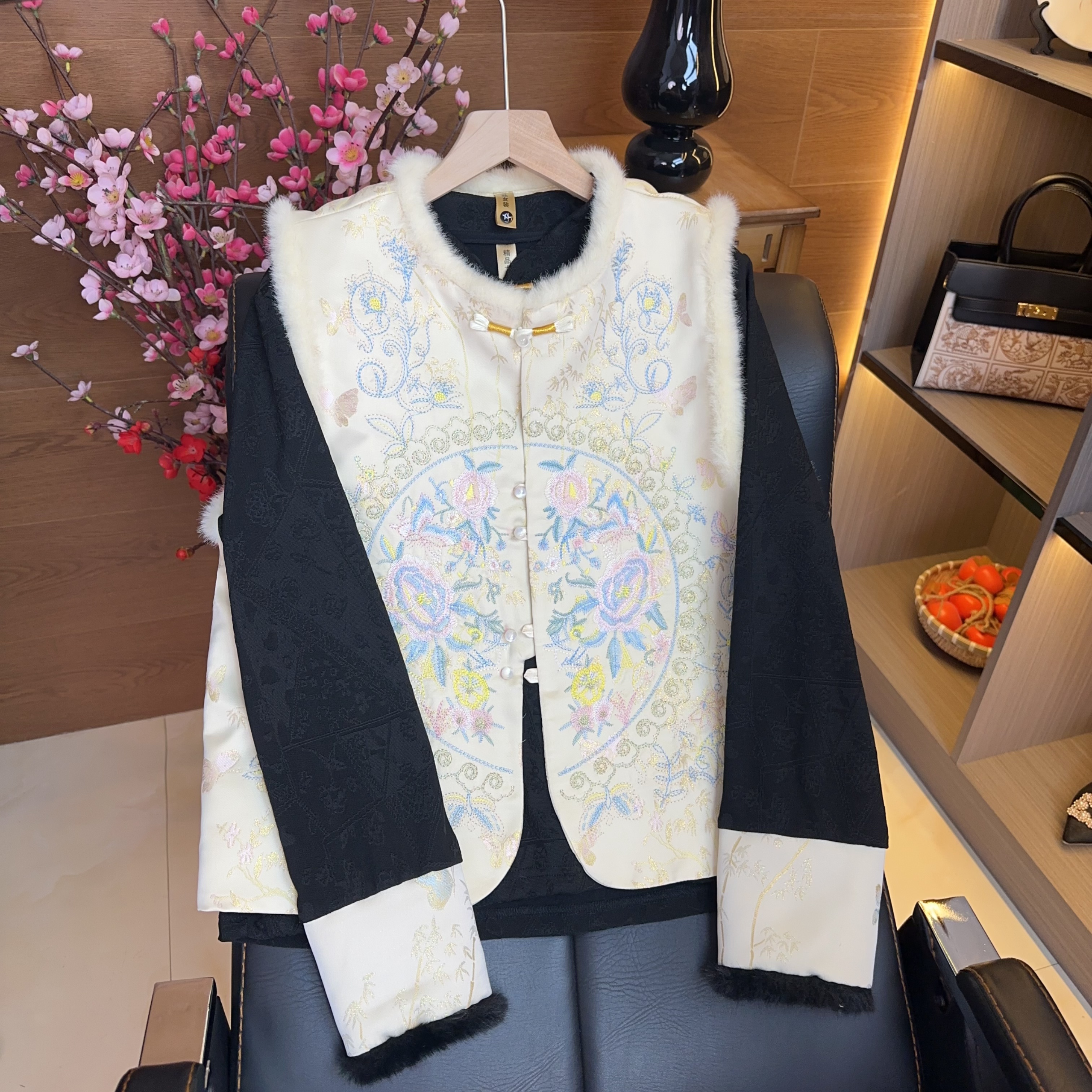 【慕沅定制】冬雪--新中式马甲重工刺绣新款秋冬款气质显白女装毛绒