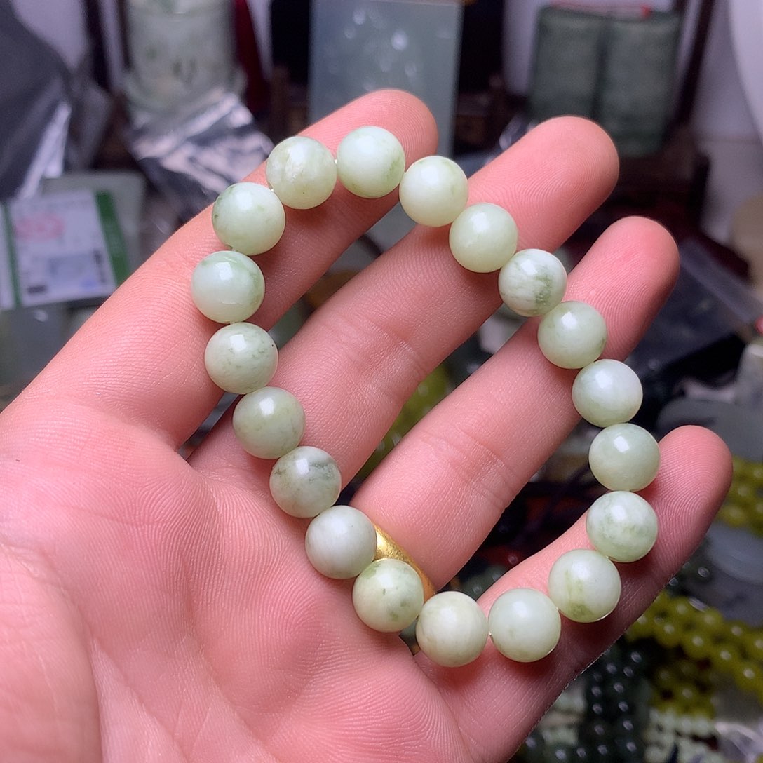 未镶嵌蛇纹石玉手链爱*