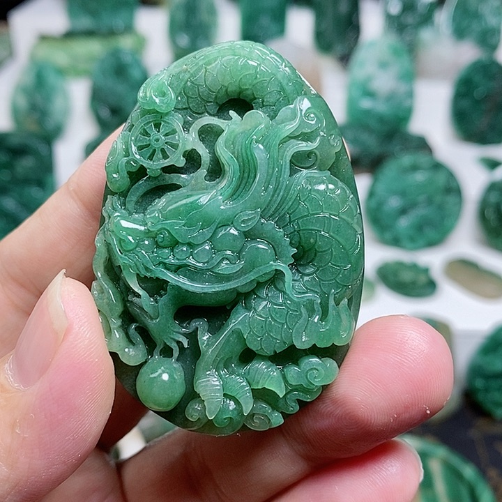 未镶嵌独山玉颈饰