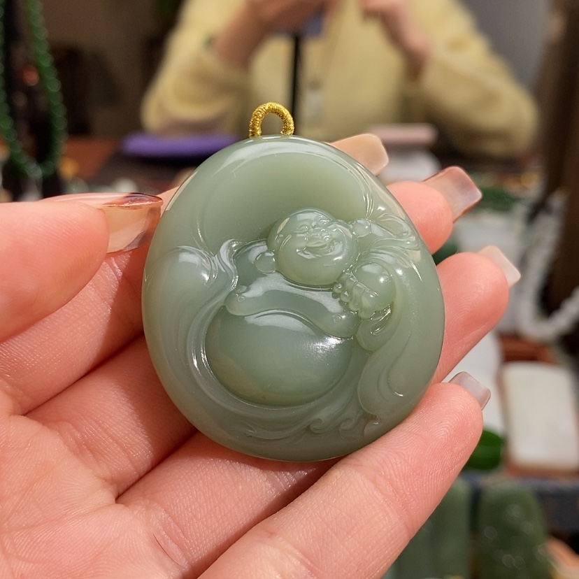 【闪购商品】吊坠(赠链)未镶嵌和田玉