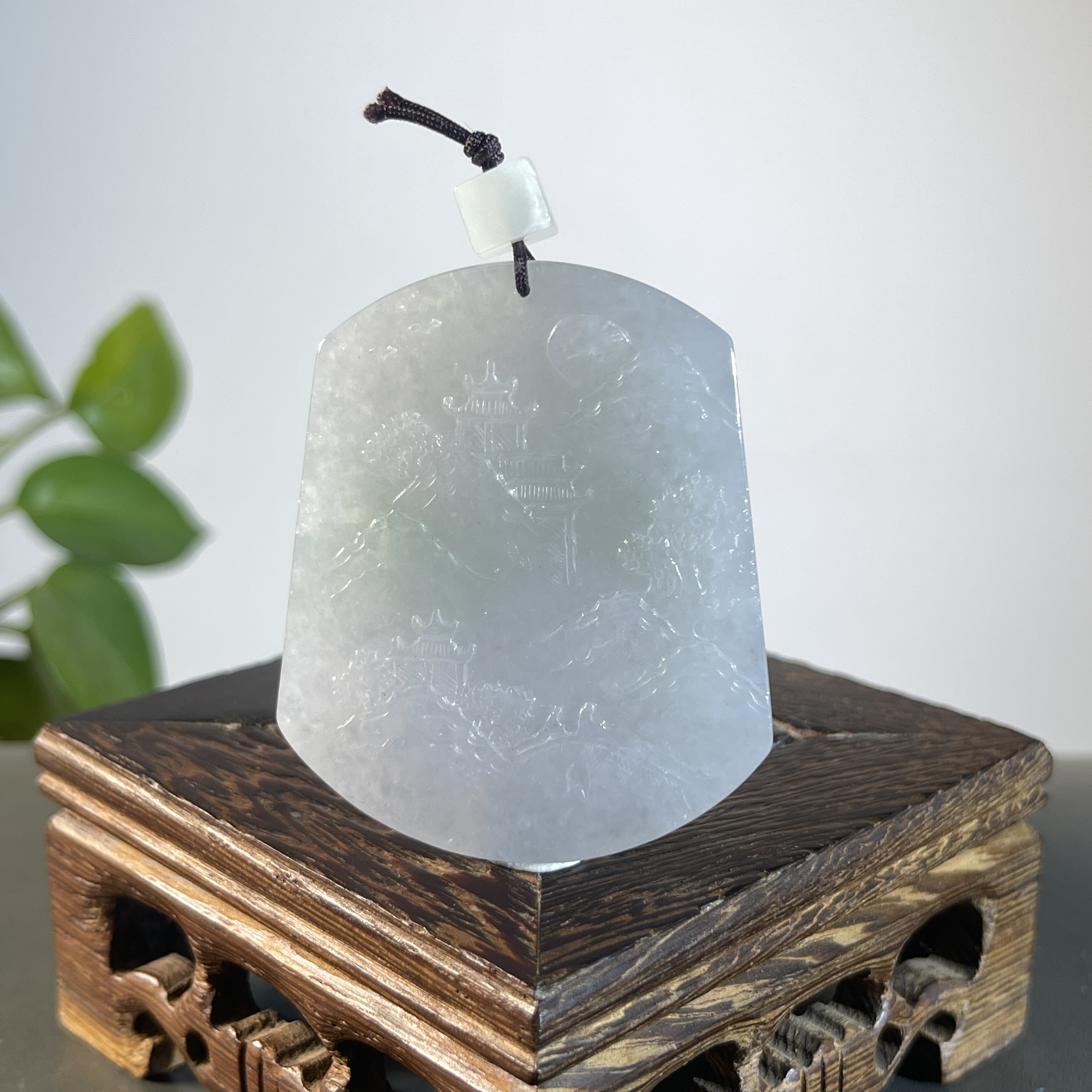 JXW27-82  天然缅甸翡翠A货  山水牌