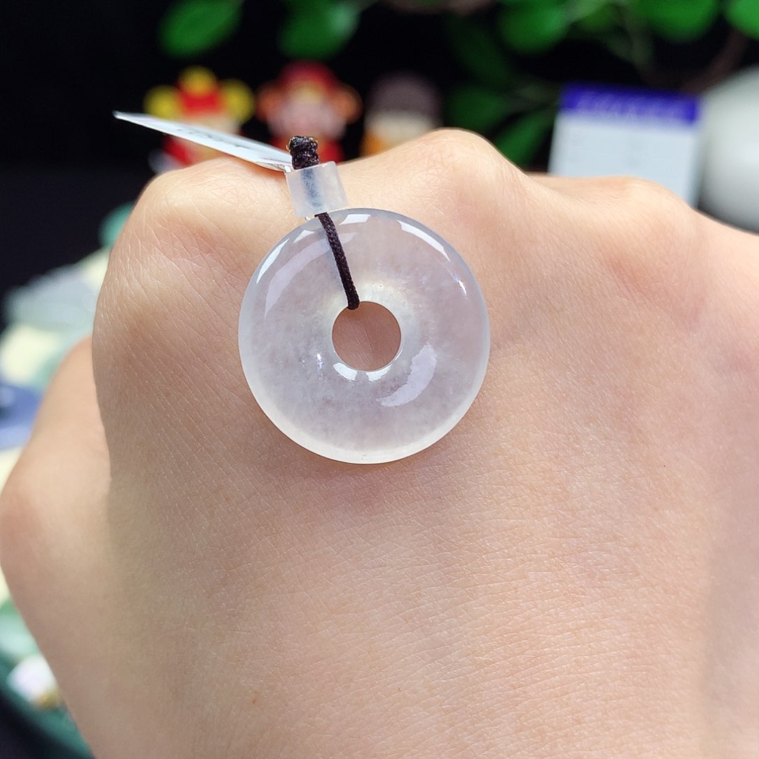 翡翠未镶嵌颈饰甜甜圈