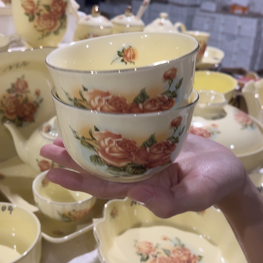 星博汇陶瓷有限公司4个