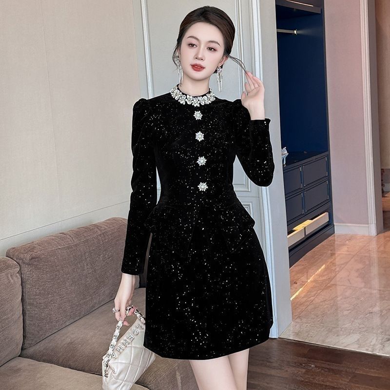 新品赫本风小黑裙2025秋装新款名媛气质收腰假两件连衣裙女