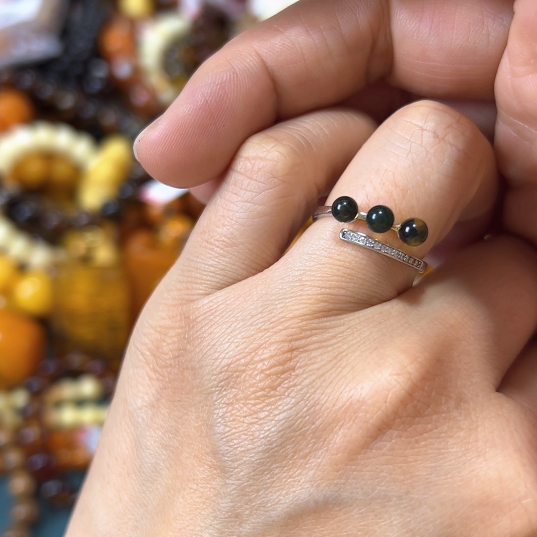 琥珀珠宝奇石未镶嵌555