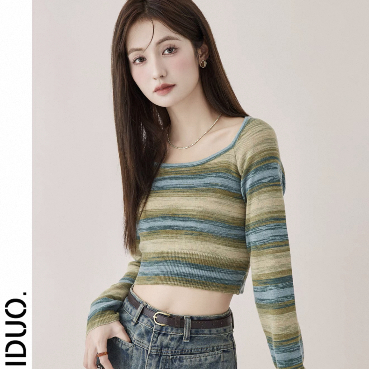 福利10/3652渐变针织长袖