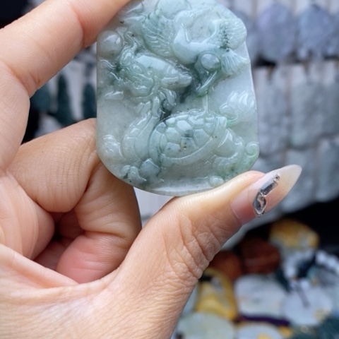 翡翠颈饰未镶嵌翡翠