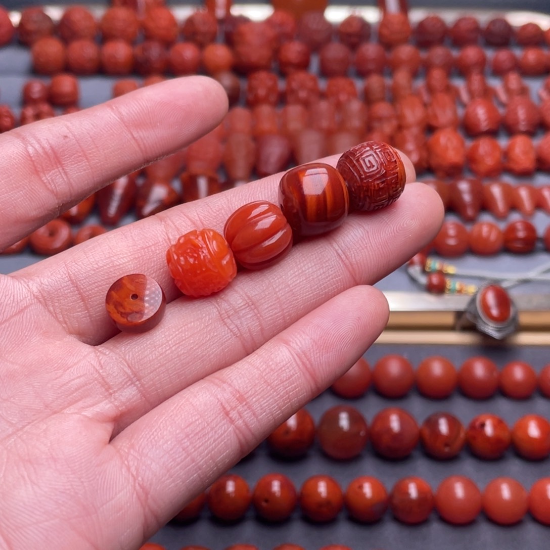 『***』南红玛瑙未镶嵌其他W瓦西一套散珠