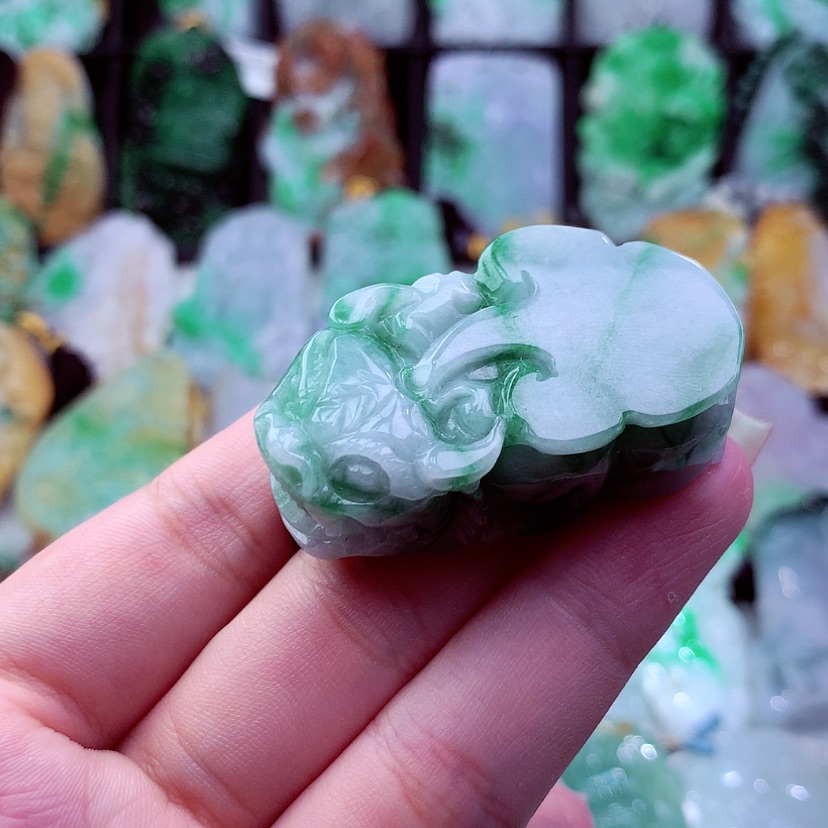 【闪购商品】翡翠颈饰未镶嵌挂件
