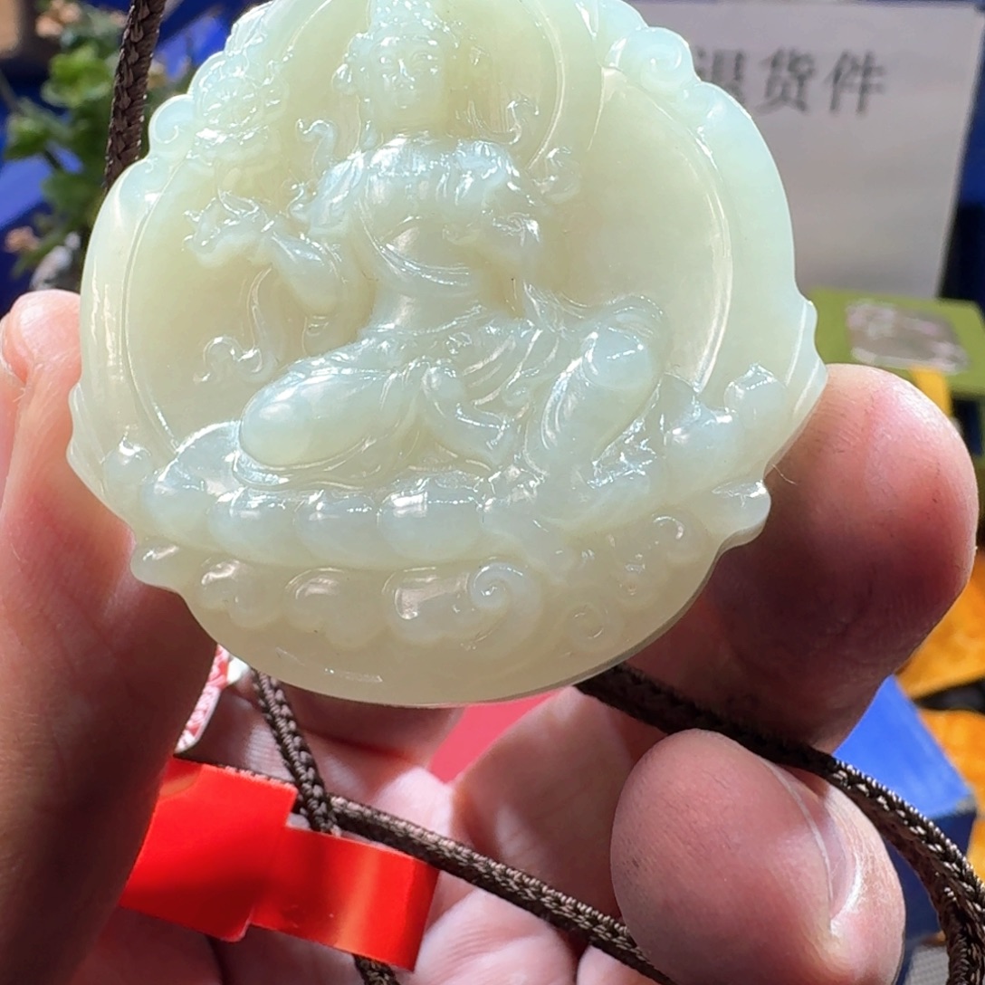 和田玉（糖玉）未镶嵌颈饰