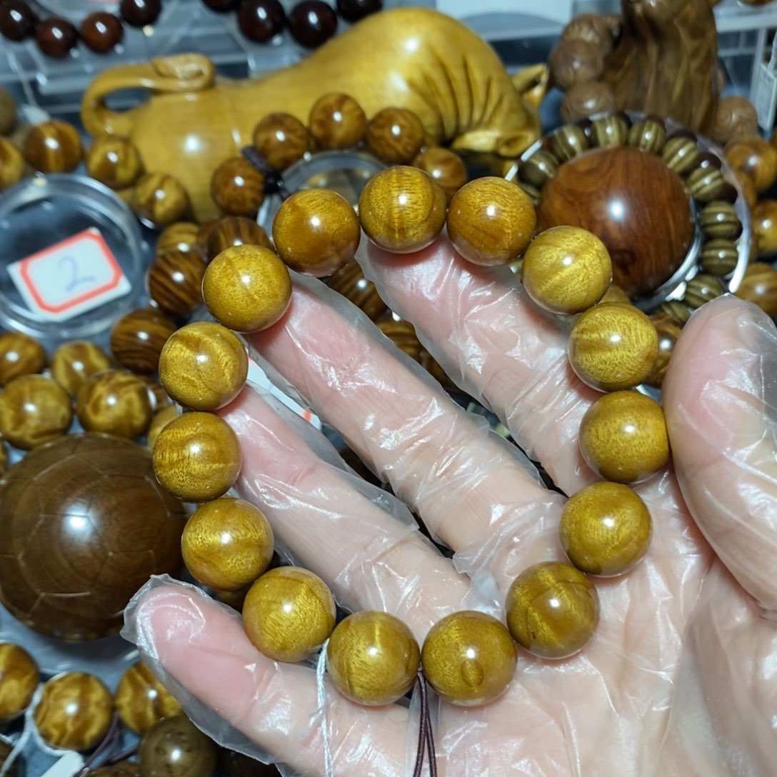 金丝楠木雕工艺品15