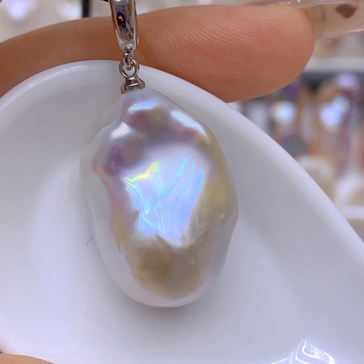 淡水珍珠吊坠(赠链)未镶嵌