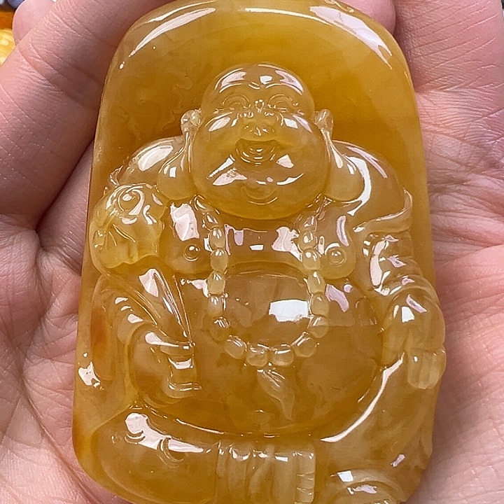 扎***璐蜜蜡未镶嵌珠宝奇石